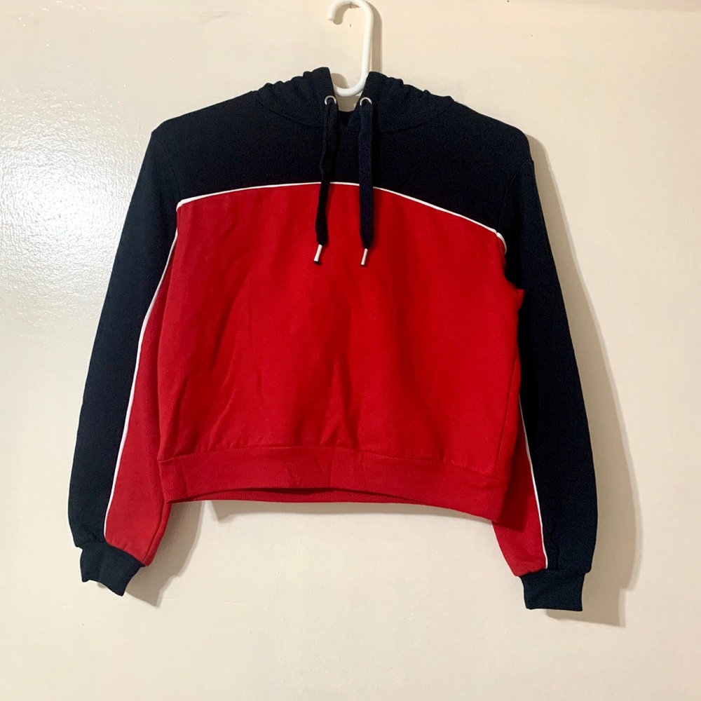 Cropped hoodie from H&M